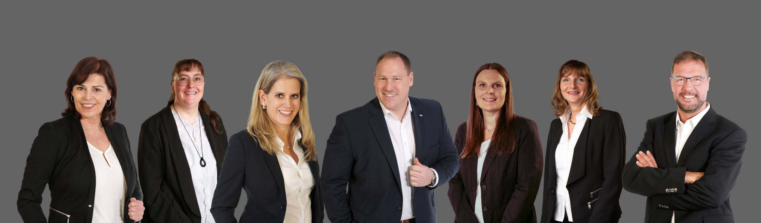 R+V Teambild_ 72dpi R+V Teambild neu mit Fr. Langman und Frau Engel