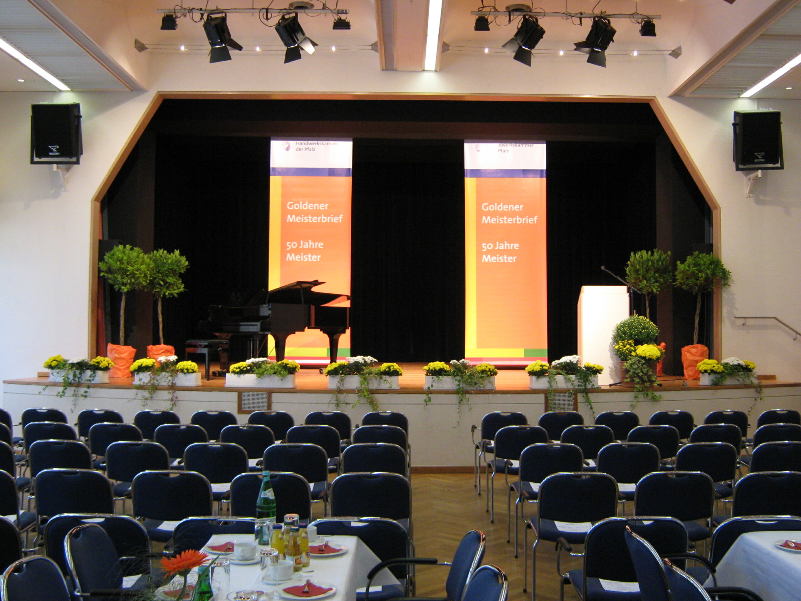 buergerhaus-schuhfabrik_buehne_6