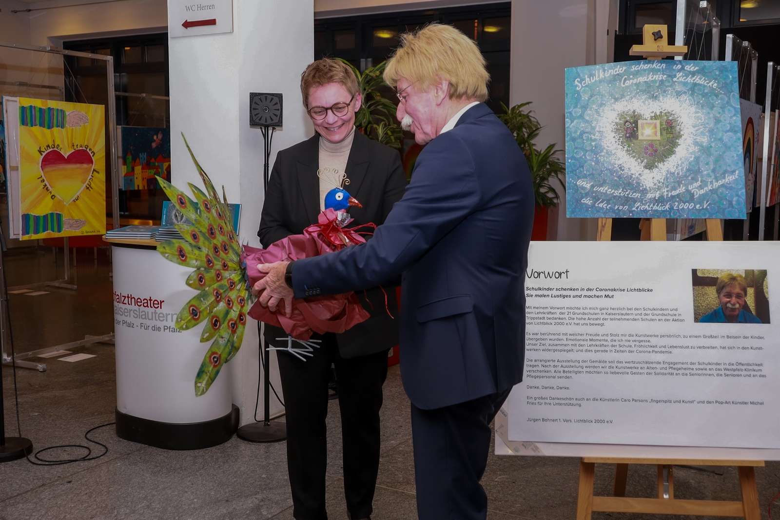 R-file_12575571968 Lichtblick Ausstellungseröffnung