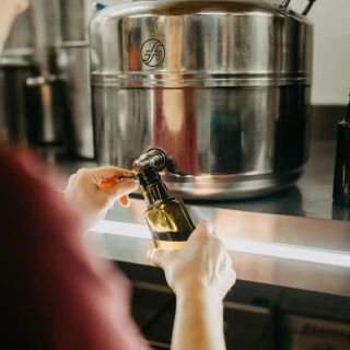 Öl Abfüllung.Wasgau Öhlmühle bei Foodrock