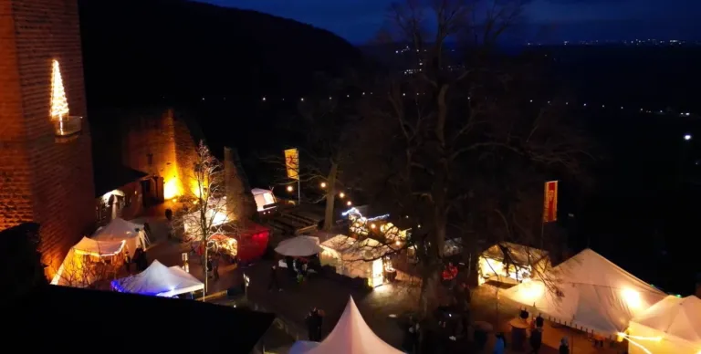 Mittelalterlicher Weihnachtsmarkt Burg Landeck 2025