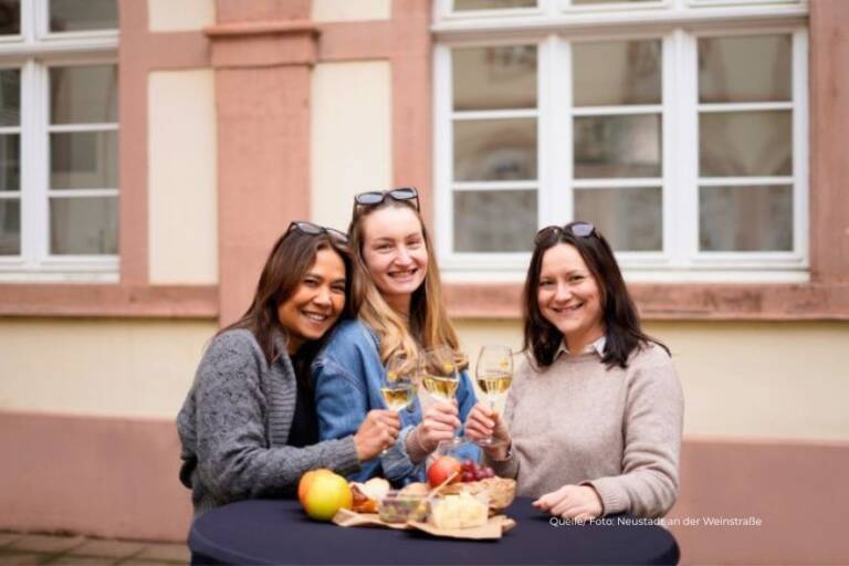Neustadter Marktfrühstück mit Live-Musik