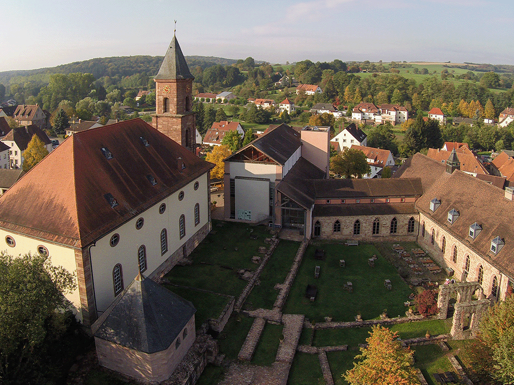 Blick auf die Klosteranlage in Hornbach